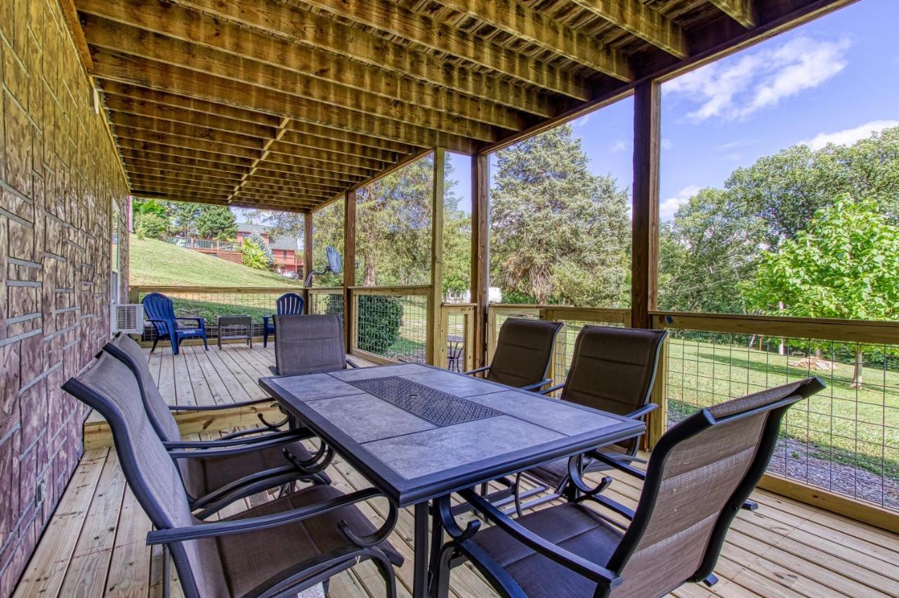 Fun & Games By Honeybearcabins 2Br/1Ba Sleeps 7 Sevierville Exteriér fotografie